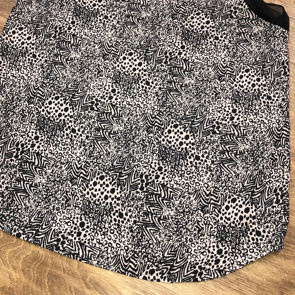 Jack by BB Dakota Xsmall leopard jungle print top - Picture 3 of 5